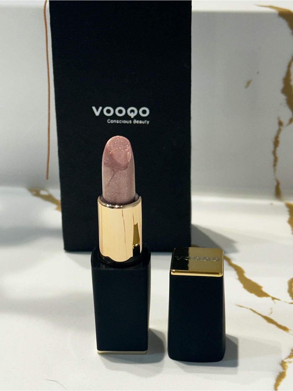 VOOQO in shade Dare To Wear - Shimmer Glow Balm — Translucent Iridescent Finish